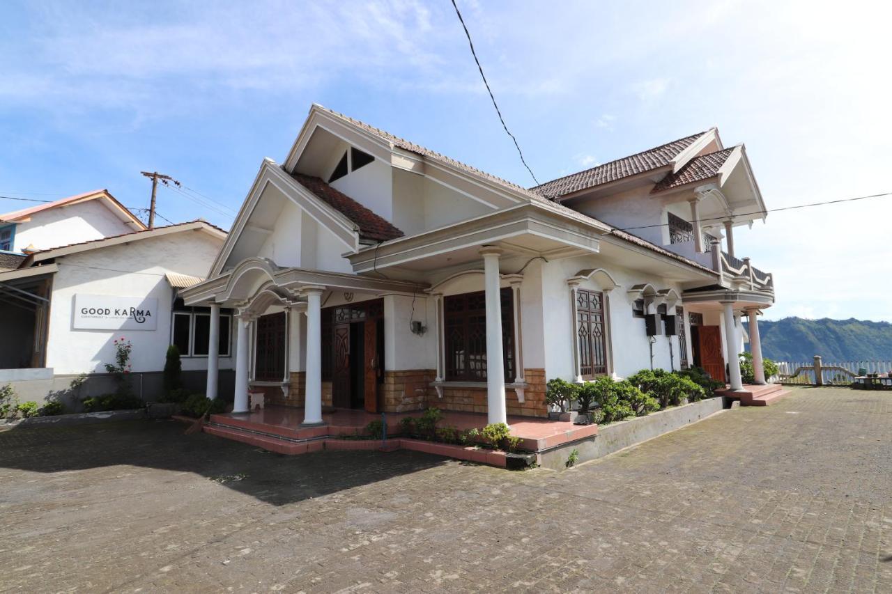 Good Karma Bromo Guesthouse Eksteriør bilde