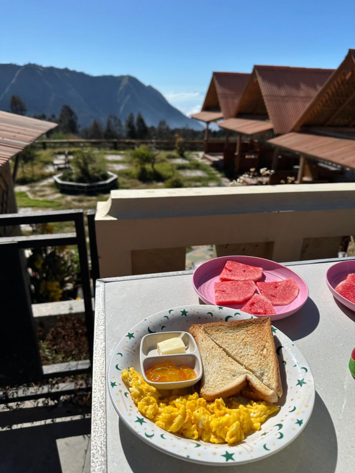 Good Karma Bromo Guesthouse Eksteriør bilde